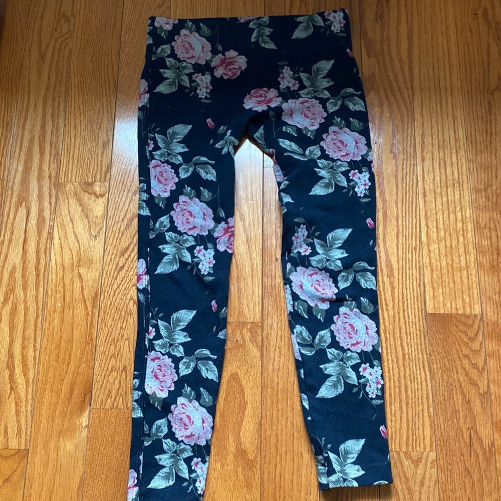 Women’s floral leggings. M/L